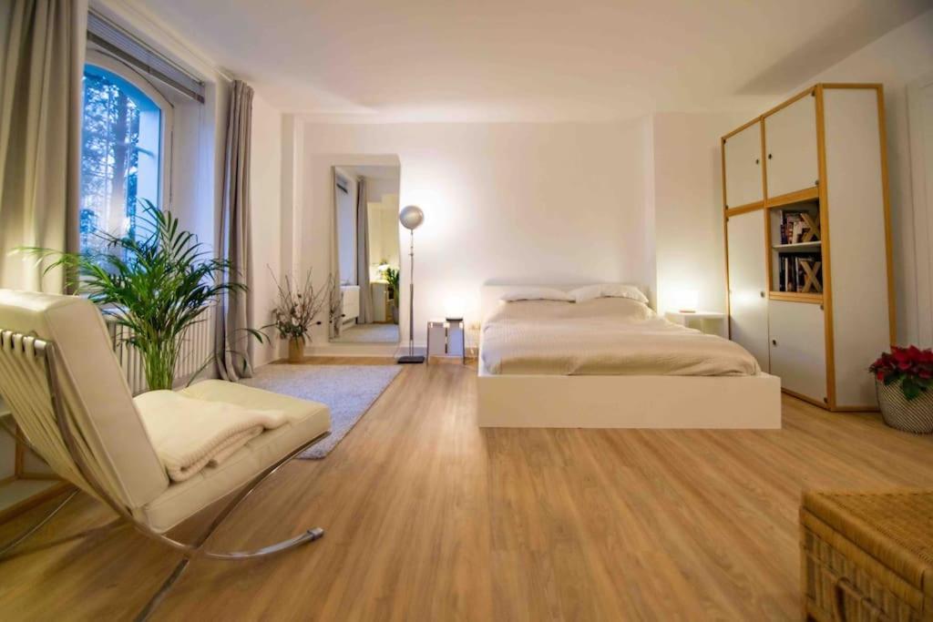 Ground Floor In Villa In Charlottenburg Garden View เบอร์ลิน ภายนอก รูปภาพ