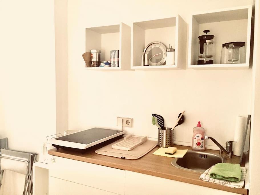 Ground Floor In Villa In Charlottenburg Garden View เบอร์ลิน ภายนอก รูปภาพ