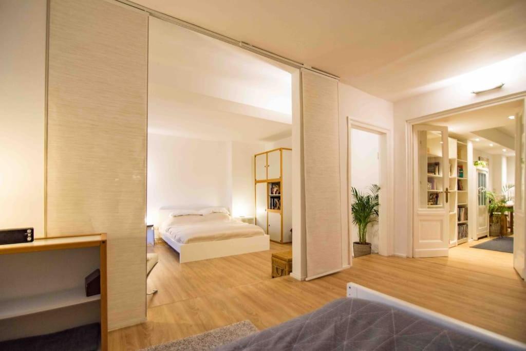 Ground Floor In Villa In Charlottenburg Garden View เบอร์ลิน ภายนอก รูปภาพ