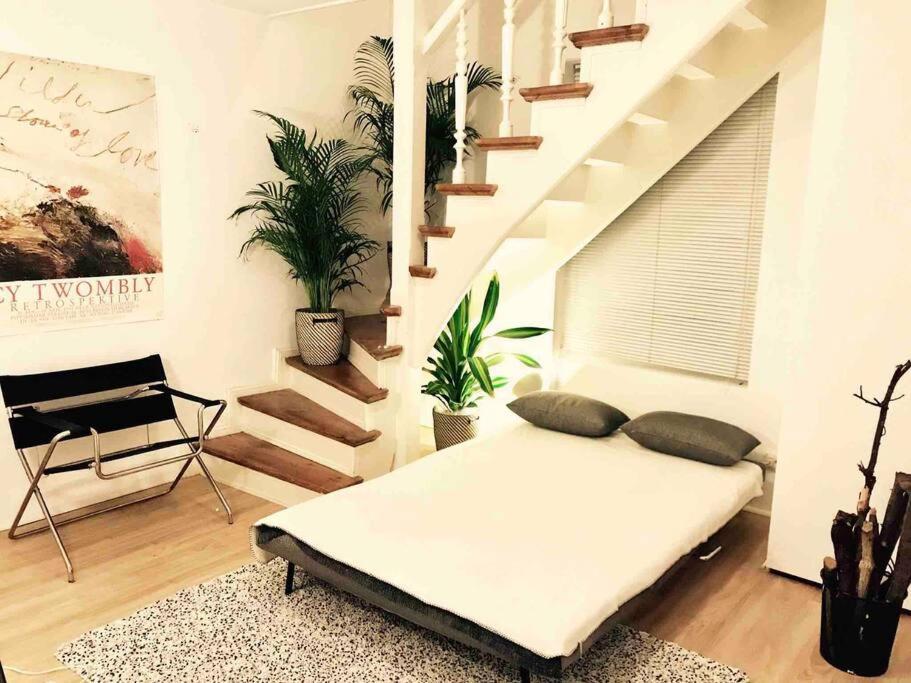 Ground Floor In Villa In Charlottenburg Garden View เบอร์ลิน ภายนอก รูปภาพ